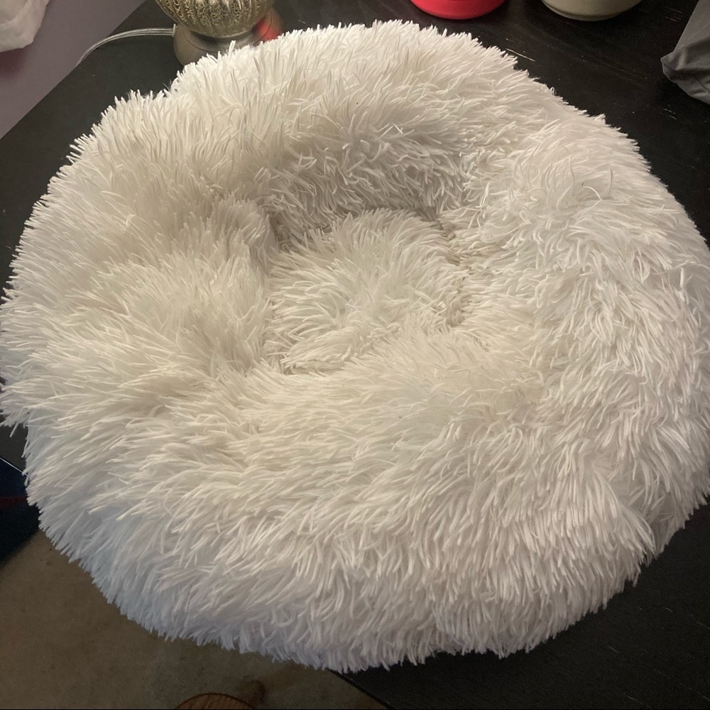 NWT Target Fluffy White Pet Bed